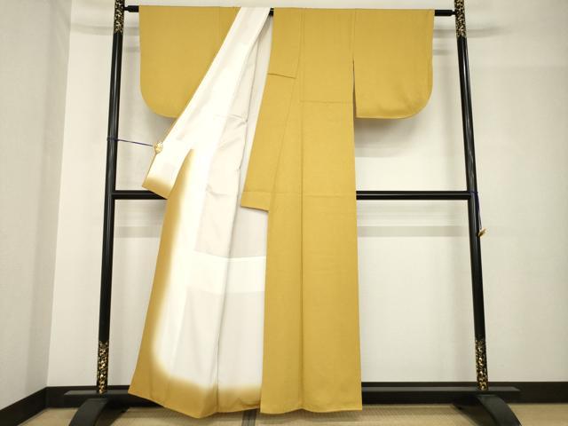 平和屋着物●上質な色無地　山吹茶色　正絹　逸品　AABH5886ck_2