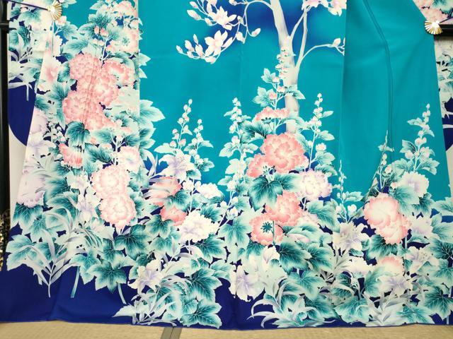 平和屋着物●豪華振袖　駒刺繍　草花文　暈し染め　銀彩　正絹　逸品　AABH7058ck_2