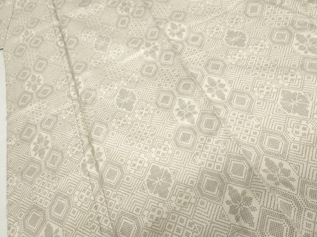 平和屋着物●本場大島紬　白大島　一元絣　亀甲花文　正絹　逸品　未使用　AABH7218cs_3