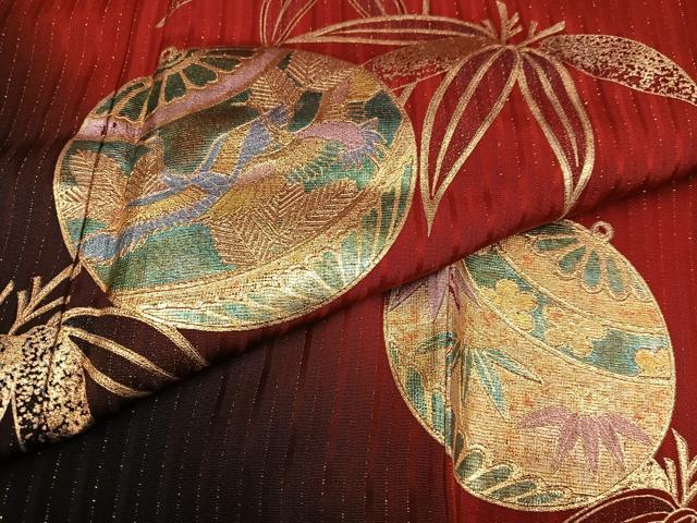 平和屋着物●豪華振袖　松竹梅飛鶴毬文　暈し染め　金彩　金通し地　ロング丈　正絹　逸品　AABH8262ph_4