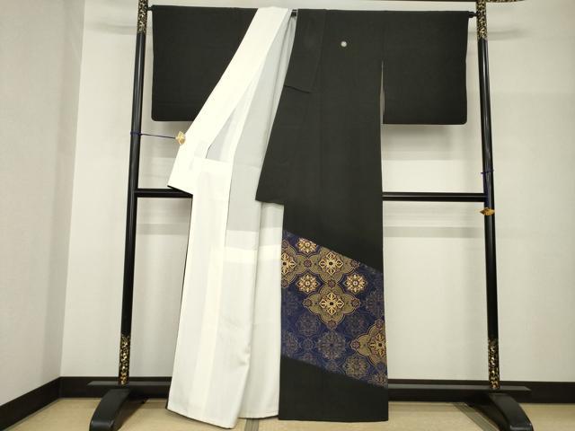平和屋着物●創業460年・千總　黒留袖　駒刺繍　飾花文　金彩　高島屋扱い　正絹　逸品　AABH9596ck_1