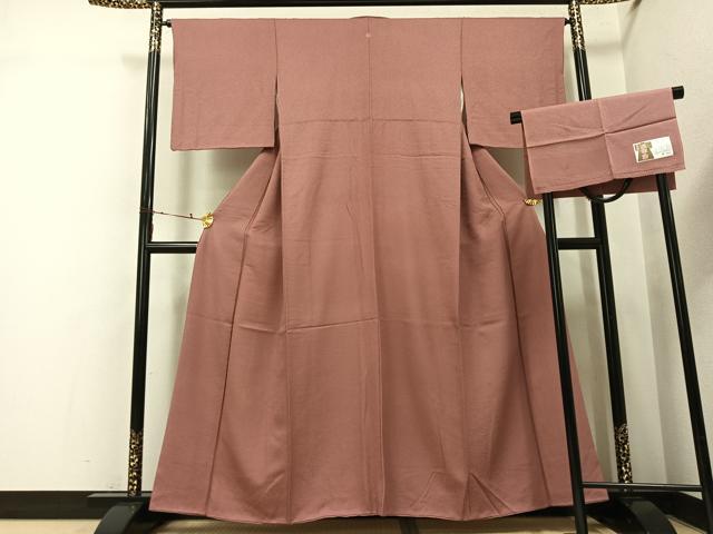 平和屋着物●上質な色無地　堅牢染　蘇芳香色　反端付き　正絹　逸品　AABI0580ph_1