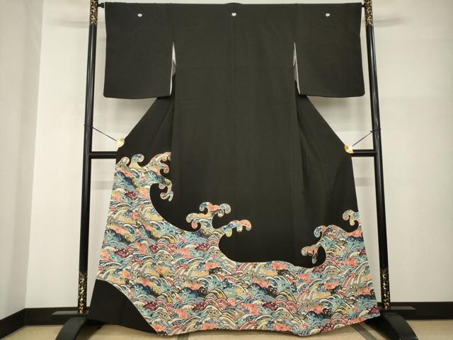 平和屋着物●豪華黒留袖　紅型　刺繍　立波文　金糸　正絹　逸品　AABI0776ck