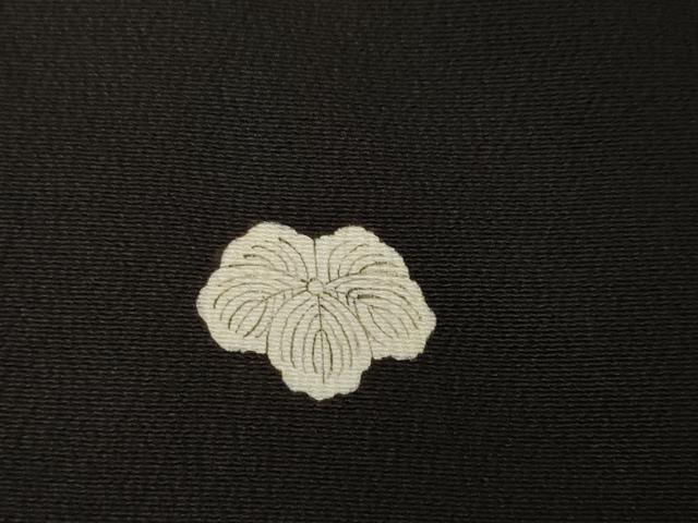 平和屋着物●豪華黒留袖　紅型　刺繍　立波文　金糸　正絹　逸品　AABI0776ck_7