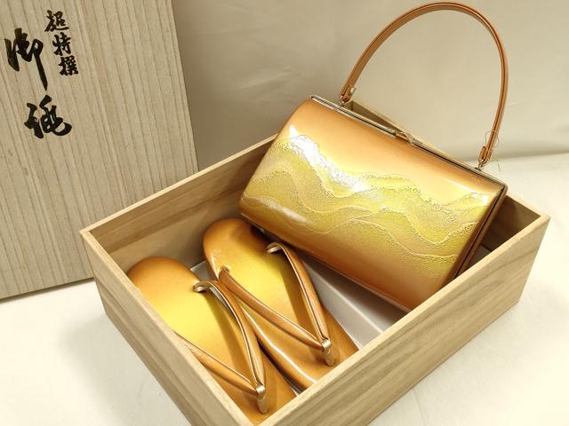 平和屋着物●和装小物　和装バッグ・草履セット　ハンドバッグ　道長文様　本革製品　金彩　逸品　AABI2319ay 7,098円