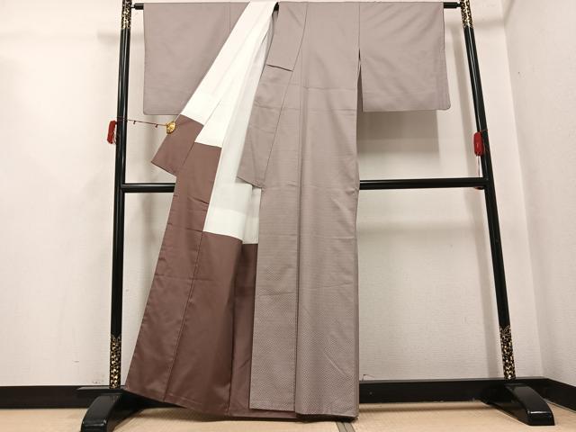 平和屋着物●上質な色無地　幾何学地紋　枯野色　正絹　逸品　AABI4810ph_2