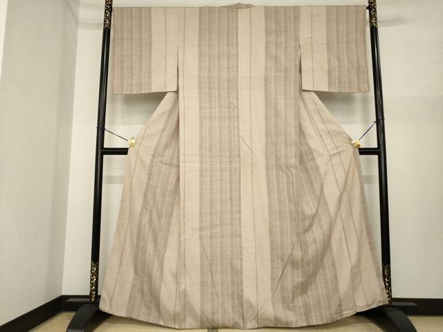 平和屋着物●本場結城紬　重要無形文化財　100亀甲　間道　正絹　逸品　AABI7560ck_1