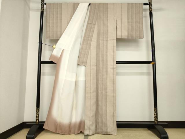 平和屋着物●本場結城紬　重要無形文化財　100亀甲　間道　正絹　逸品　AABI7560ck_2