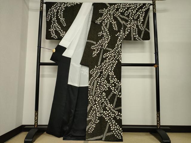 平和屋着物●訪問着　総絞り　枝垂れ花文　黒地　金通し地　正絹　逸品　AABI7584ck_1