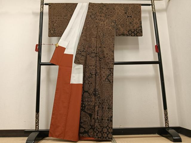 平和屋着物●訪問着　本場大島紬　絣百撰　鳥獣花文　恵積五郎作　たとう紙付き　正絹　逸品　AABJ0099ph_1
