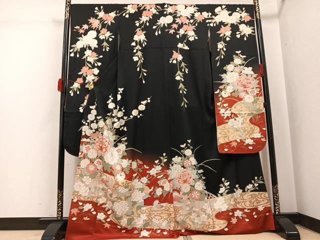 平和屋着物●豪華振袖　駒刺繍　鴛鴦花文　暈し染め　黒地　金彩　正絹　逸品　AABJ8524ph