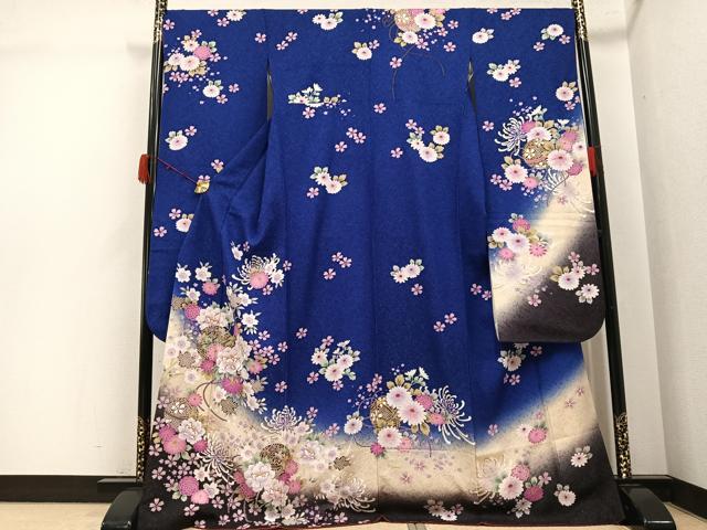 平和屋着物●豪華振袖　刺繍　花毬文　暈し染め　金彩　銀通し地　正絹　逸品　AABJ9411ph