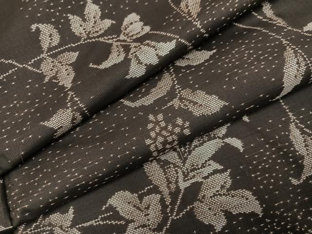 平和屋着物●本場大島紬　9マルキ　花唐草文　正絹　逸品　AABK3232ph 25,272円
