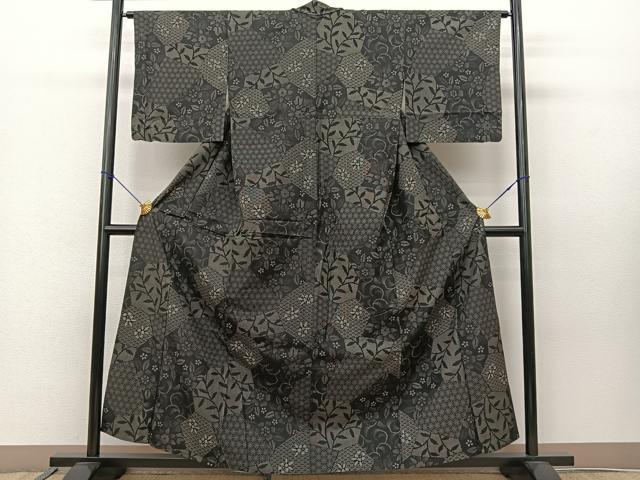 平和屋着物▽本場大島紬　単衣　切り嵌め草花文　黒地　正絹　逸品　BAAS8022yc 平和屋着物▽本場大島紬 単衣 切り嵌め草花文 黒地 正絹 逸品 BAAS8022yc