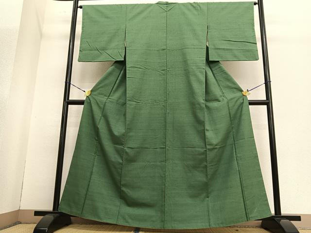 平和屋着物●本場結城紬　重要無形文化財　色無地　松葉色　正絹　逸品　BAAT3172hv 平和屋着物○本場結城紬 重要無形文化財 色無地 松葉色 正絹 逸品