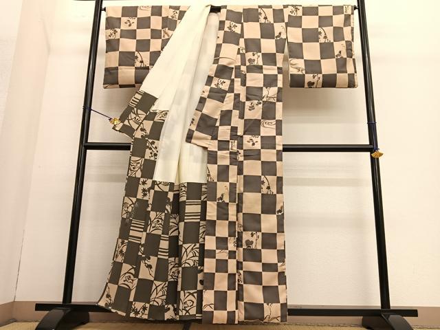 平和屋着物●染色作家　狩野嘉一郎　小紋　紬地　市松花文　正絹　逸品　BAAT6604hv 平和屋着物○染色作家 狩野嘉一郎 小紋 紬地 市松花文 正絹 逸品