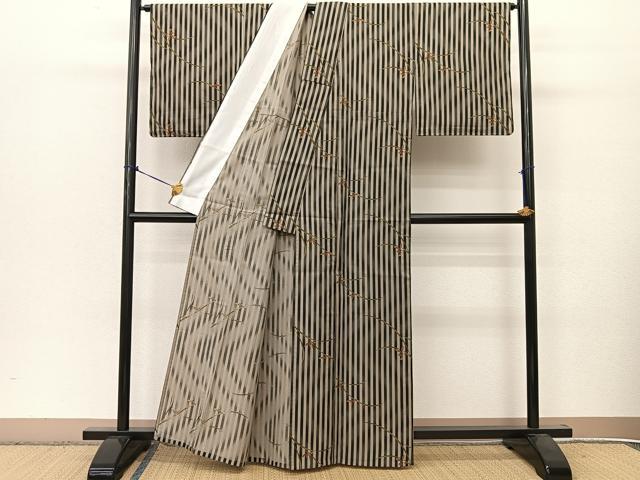 平和屋着物▽小紋 単衣 枝花文 暈し染め 黒地 洗える着物