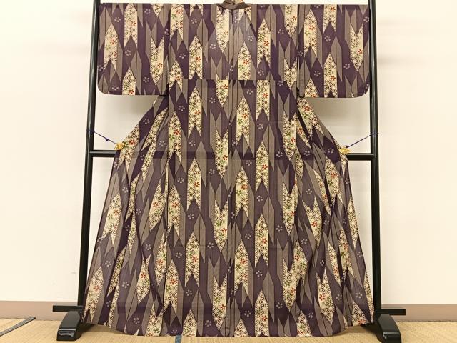 平和屋着物＊夏物　小紋　紗　矢羽舞桜文　正絹　逸品　BAAU3445hj