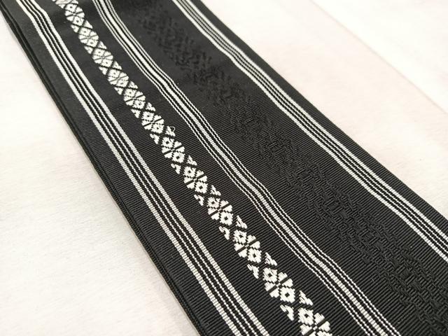 平和屋着物●男性　角帯　遠藤織物　献上　黒地　証紙付き　正絹　逸品　BAAV4387yc