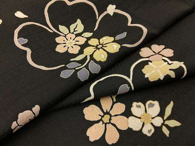 平和屋着物●上質な小紋　舞花文　黒地　金彩　正絹　逸品　BAAW0990hj