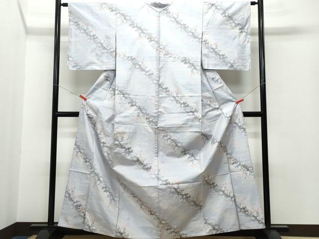 平和屋着物▽都喜ヱ門　本場大島紬　単衣　白大島　7マルキ　舞蝶文　藤絹織物謹製　正絹　逸品　未使用　CAAQ0001vf 平和屋着物▽都喜ヱ門 本場大島紬 単衣 白大島 7マルキ