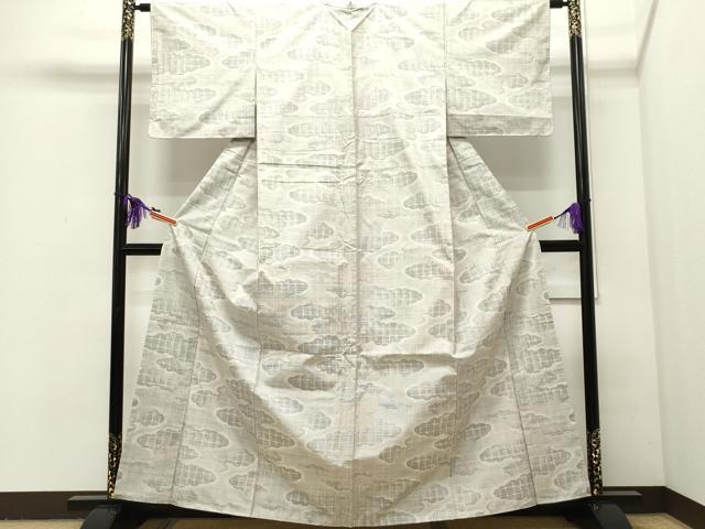 平和屋着物●本場大島紬　白大島　9マルキ　雲重ね吉祥文　正絹　逸品　CAAQ9091vf 平和屋着物○本場大島紬 白大島 9マルキ 雲重ね吉祥文 正絹 逸品