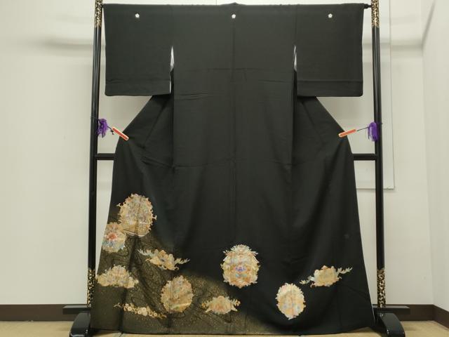 平和屋着物●豪華黒留袖　作家物　動物狩猟文　暈し染め　金彩　正絹　逸品　CAAQ9423th