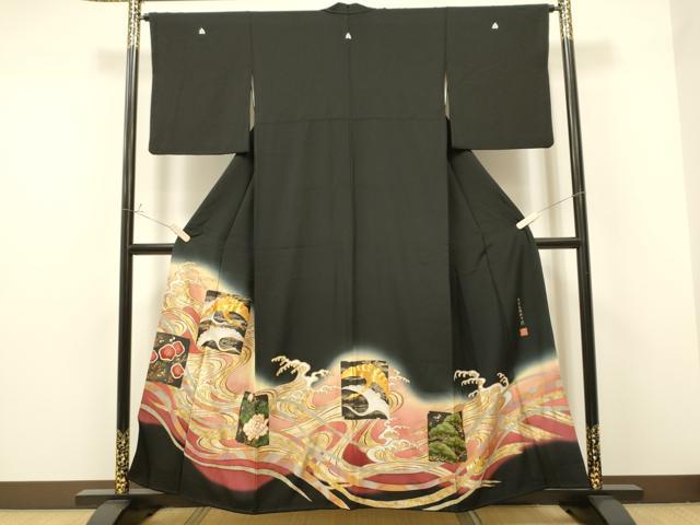 平和屋着物●世界的ファッションデザイナー 山本寛斎 kansaiブランド 黒留袖 駒刺繍 流水色紙琳派図 暈し染め 金銀彩 正絹 逸品 CAAR1258hy