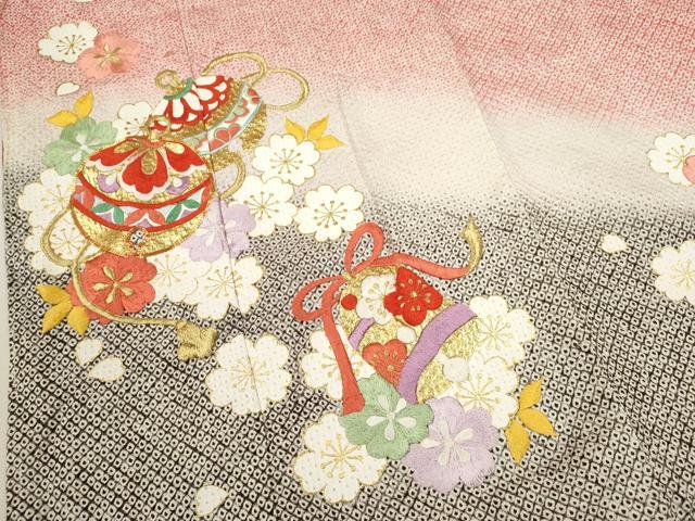 平和屋着物[]七五三 女の子 7歳 祝着 四つ身 総絞り 駒刺繍 鈴舞花