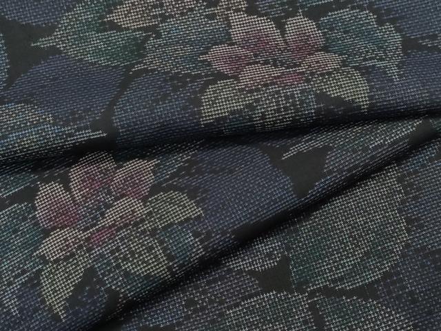 平和屋着物●本場大島紬　9マルキ　花唐草文　正絹　逸品　CAAR8085vf