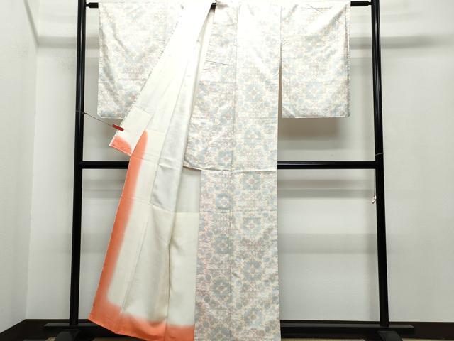 平和屋着物●本場大島紬　白大島　吉祥花文　正絹　逸品　CAAR8022vf 平和屋着物○本場大島紬 白大島 吉祥花文 正絹 逸品 CAAR8022vf