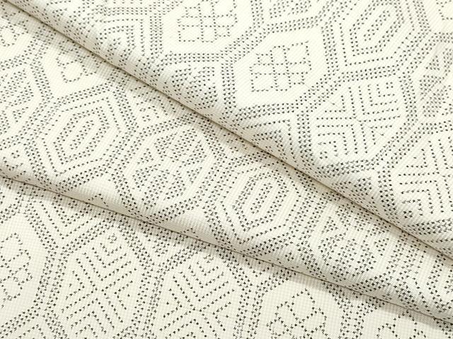 平和屋着物●本場大島紬　白大島　7マルキ　亀甲文　正絹　逸品　CAAR8309vf