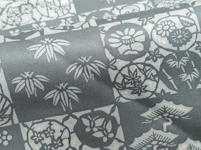 平和屋着物○本場染大島紬 型染め 市松花蝶文 正絹 逸品 CAAR8334vf