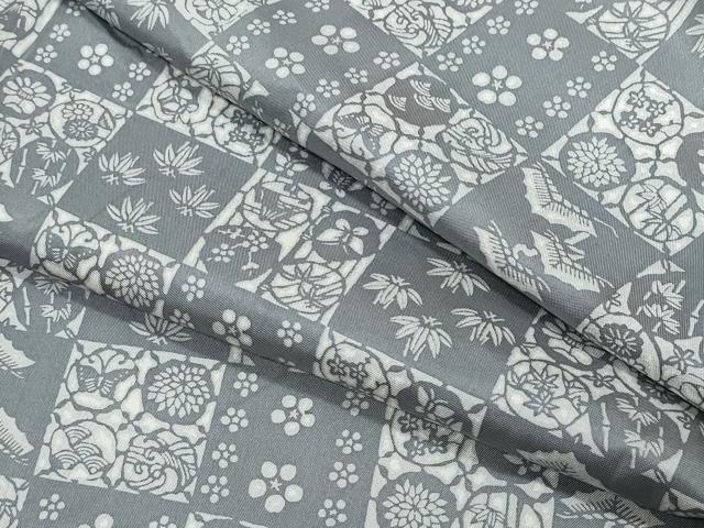 平和屋着物●本場染大島紬　型染め　市松花蝶文　正絹　逸品　CAAR8334vf