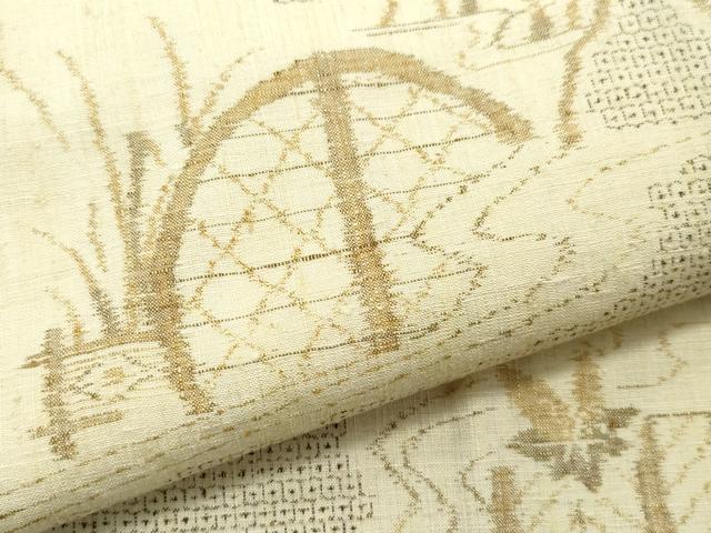 平和屋着物○本場結城紬 重要無形文化財 100亀甲 籬屏風草花文