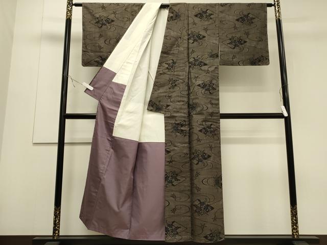 平和屋着物○本場大島紬 7マルキ 泥染め 陶器吉祥花文 正絹 逸品