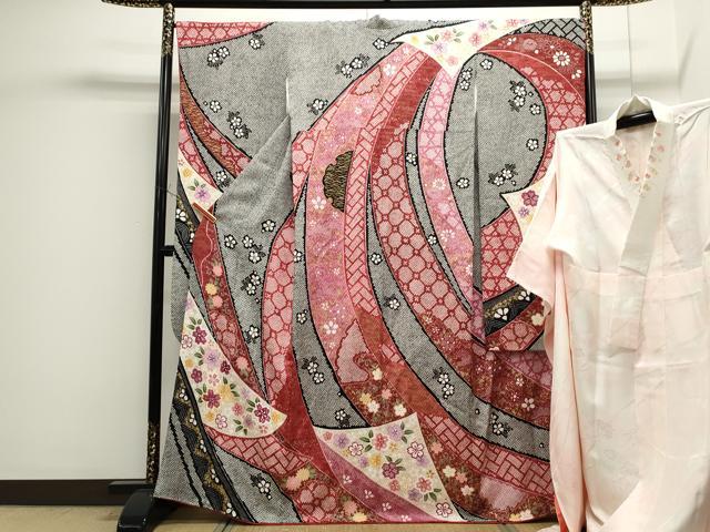 平和屋着物●豪華振袖・長襦袢セット　無双仕立て　駒刺繍　舞花文　金彩　正絹　逸品　CAAS0301th