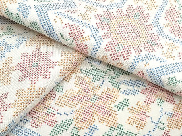 平和屋着物●本場大島紬　白大島　7マルキ　松皮菱吉祥文　正絹　逸品　CAAS0385th