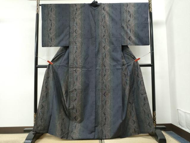 平和屋着物●本場染大島紬　訪問着　9マルキ　片輪車文　正絹　逸品　DAAT1381tw 平和屋着物○本場染大島紬 訪問着 9マルキ 片輪車文 正絹