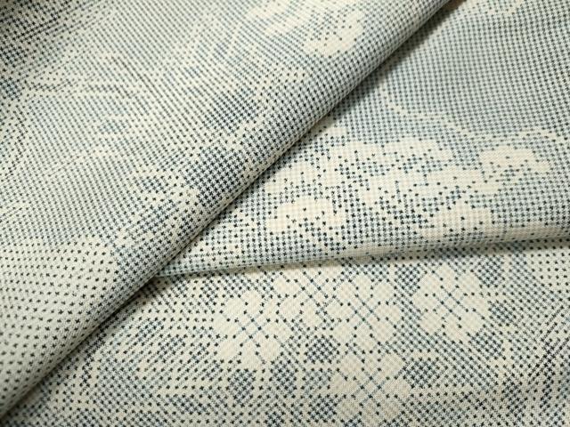 平和屋着物●本場大島紬　白大島　7マルキ　雲取り草花文　正絹　逸品　CAAS6965yc