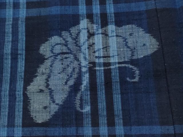 平和屋着物○訪問着 紬地 格子柄 花蝶文 大丸扱い 正絹