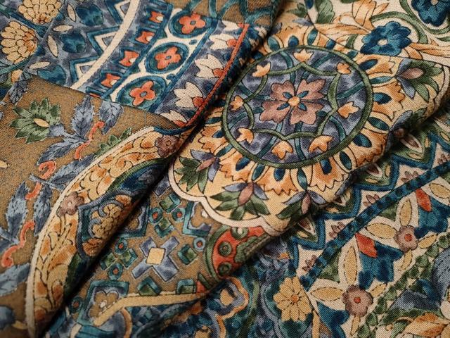 平和屋着物●上質な小紋　手描き　陶器更紗花唐草文　正絹　逸品　未使用　CAAS7063yc