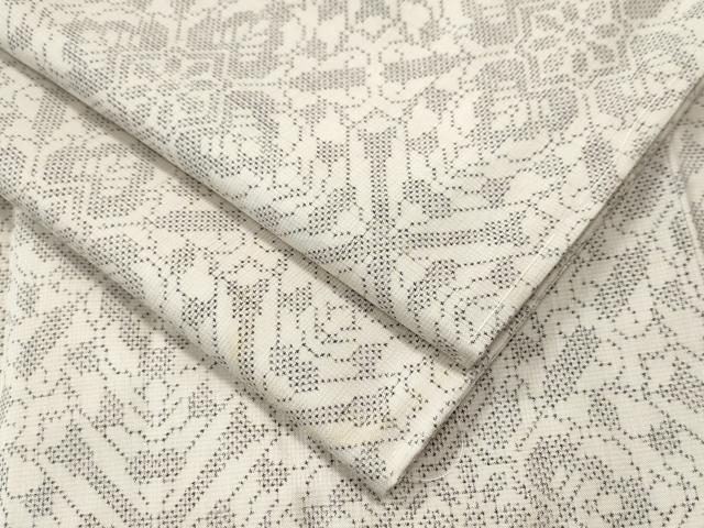 平和屋着物●本場大島紬　白大島　7マルキ　吉祥唐草文　やまと誂製　正絹　逸品　未使用　CAAS7580yc