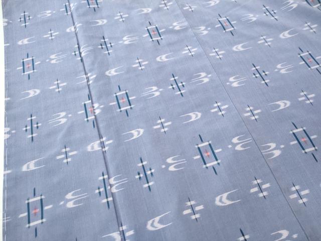 平和屋着物○上質な紬 美の花 琉球絣文様 反端付き 正絹 逸品 未使用