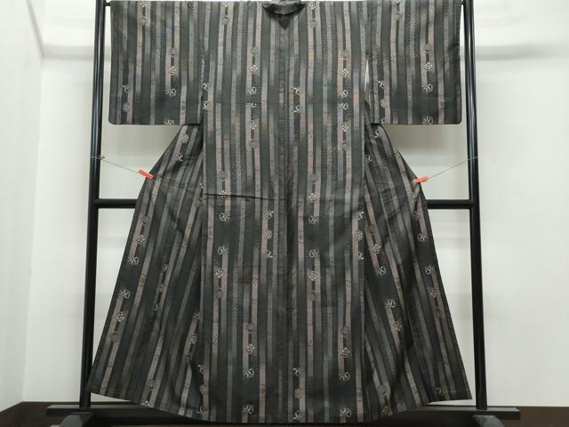 平和屋着物○本場大島紬 9マルキ 泥染め カネトク謹製 草花文 さが美扱い