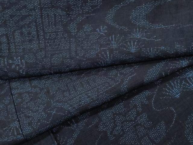 平和屋着物●本場結城紬　重要無形文化財　80亀甲　籬屏風草花文　正絹　逸品　CAAS8716vf