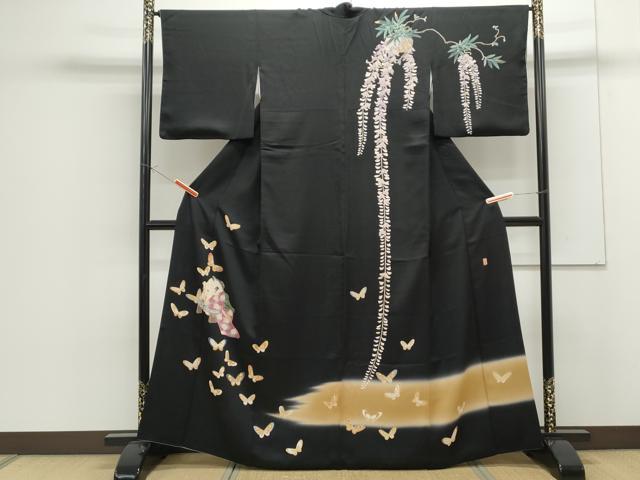 平和屋着物●十日町　加賀草木友禅の第一人者　田村哲彦　訪問着　童子藤舞蝶文　暈し染め　黒地　正絹　逸品　CAAS9250th