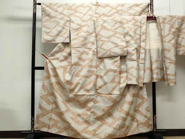 平和屋着物●本場大島紬　白大島　100亀甲　吉祥花文　ゑり善扱い　正絹　逸品　CAAS9344th