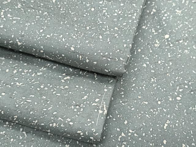 平和屋着物●石川県指定無形文化財　牛首紬　白山工房　手織り　上質な紬　あられ 　正絹　逸品　未使用　CAAS9356th