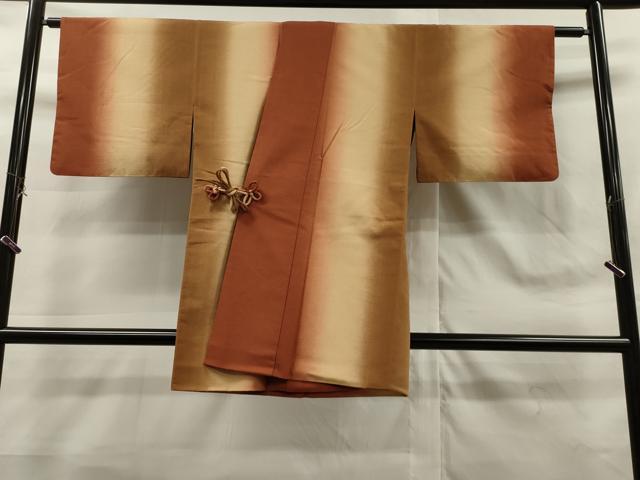 平和屋着物＃道中着　紬地　霞文　正絹　逸品　CAAT0503dy